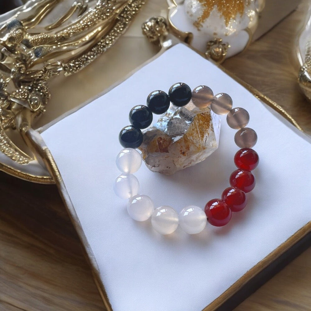 【EU CARE-歐台絲路】天然紅黑白灰瑪瑙手環|氣場整合 × 情緒平衡 × 自信穩固 × 保護防煞 × 和諧聚焦