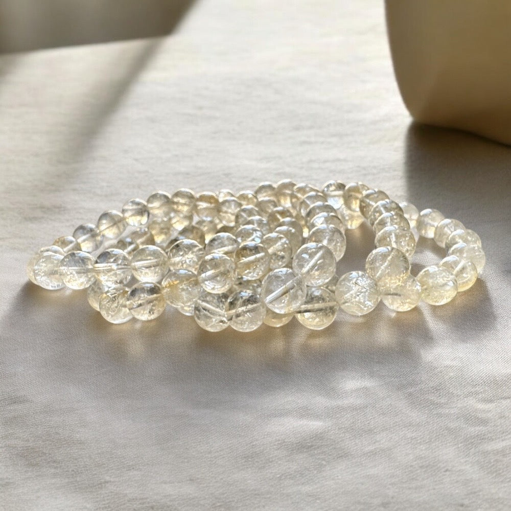 天然透體冰糖黃阿塞黃水晶~招正財偏財解緊張增加自信發揮領導力與潛力