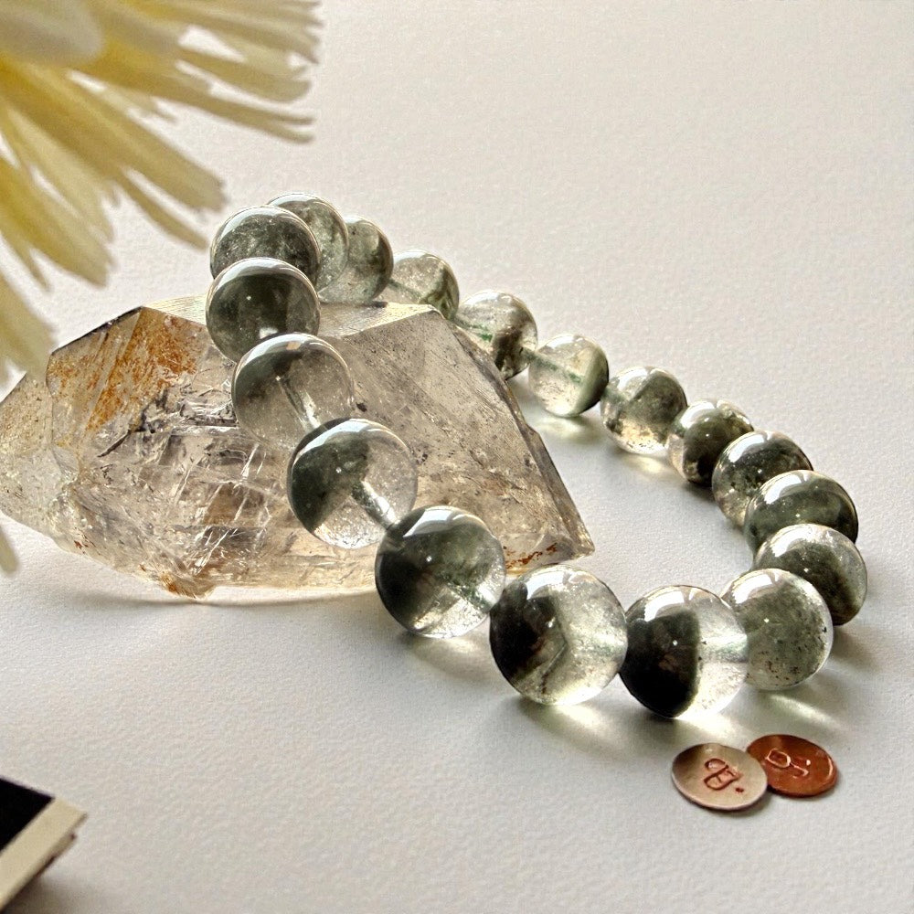 天然半盆綠幽靈共生紅幽靈水晶手環｜木火相生招正財、助事業執行力，天然半盆聚財異象水晶